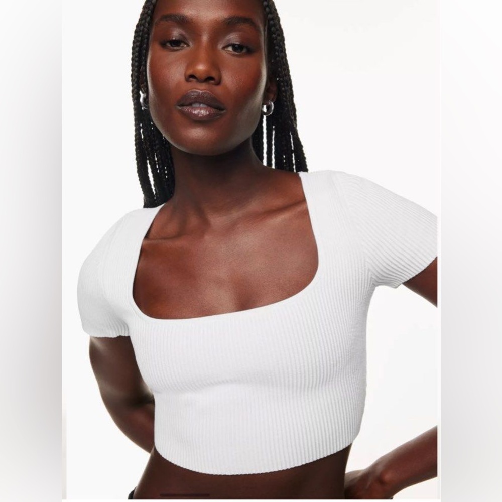 Babaton White Ribbed Crop Top